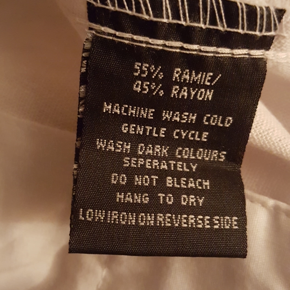 🆕️White linen shorts - Picture 6 of 6